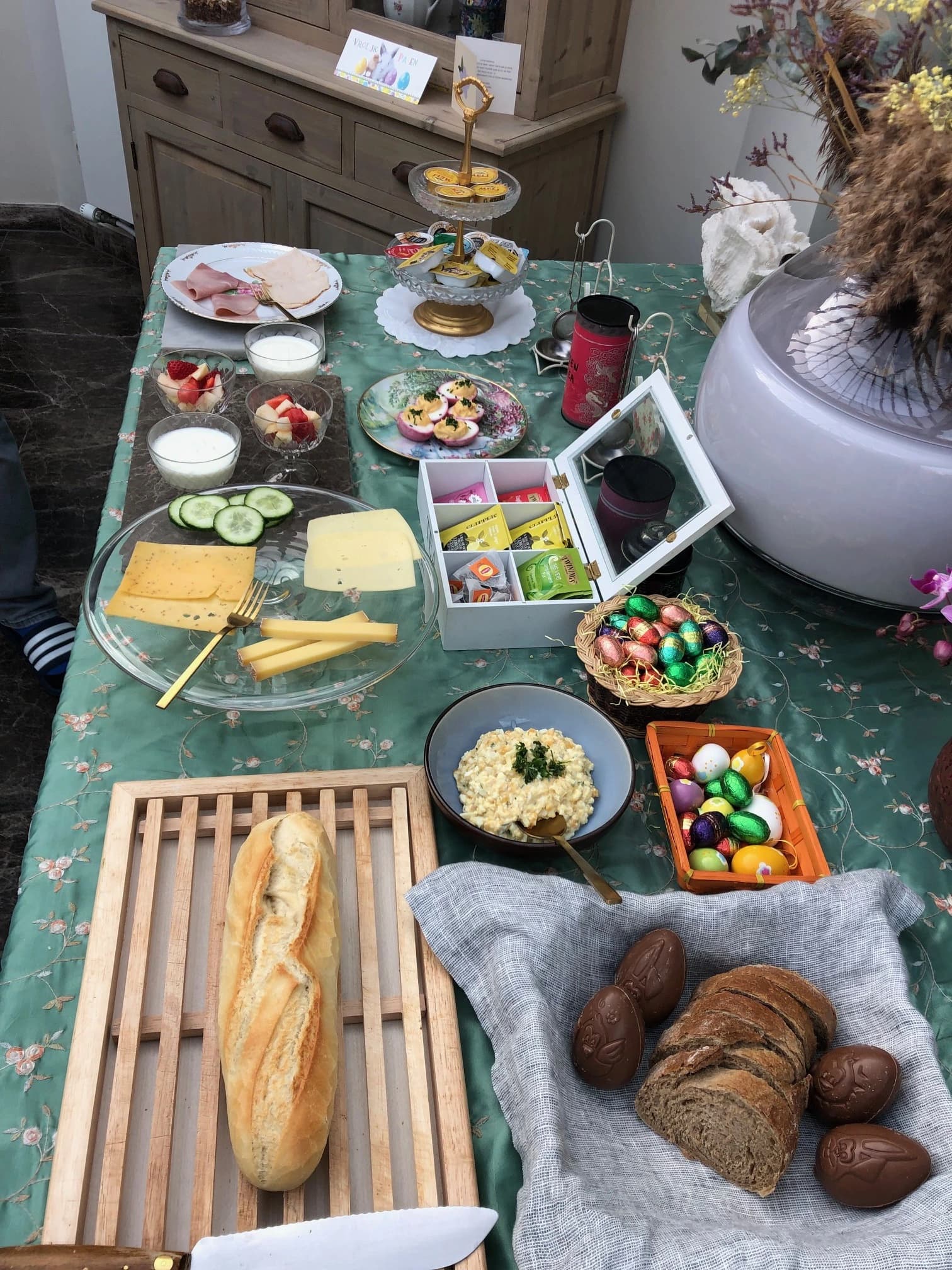 Uitgebreid ontbijtbuffet bij Huis Willaeys B&B Brugge